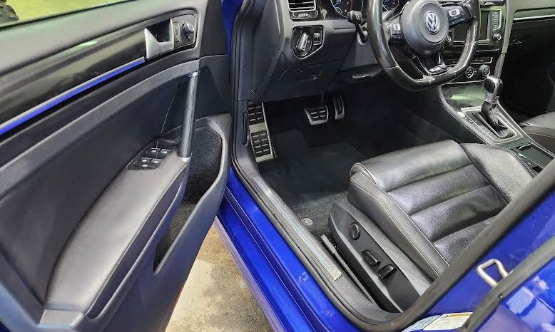 
Volkswagen Golf R 2016 full									