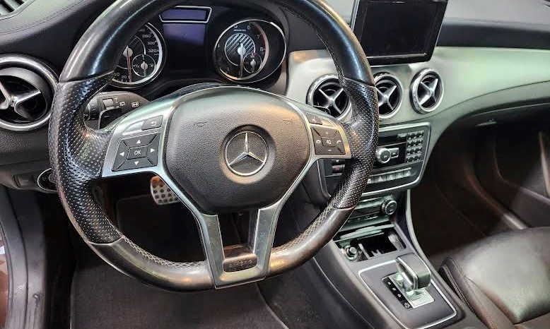 
Mercedes GLA45 AMG 2015 full									