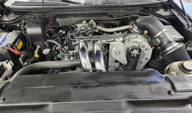 
Ford Lightning 2001 full									