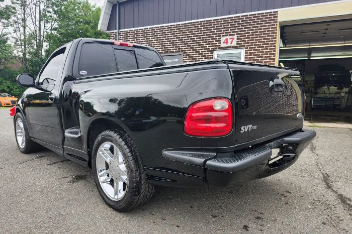 
Ford Lightning 2000 full									