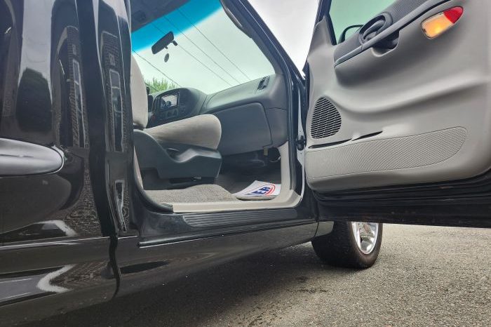 
Ford Lightning 2000 full									