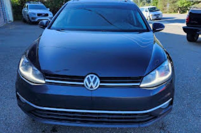 
Volks Golf sport wagen 2019 full									