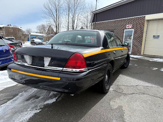 Ford Crownvictoria 1999