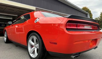 
Dodge Challenger SRT8 2008 full									